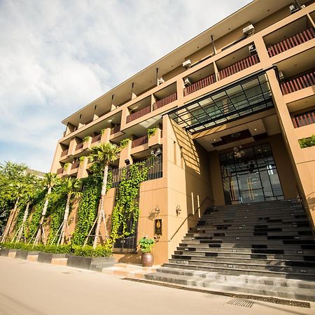 Lani Chiang Mai Hotel Buitenkant foto