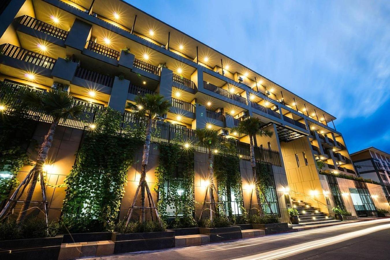 Lani Chiang Mai Hotel Buitenkant foto